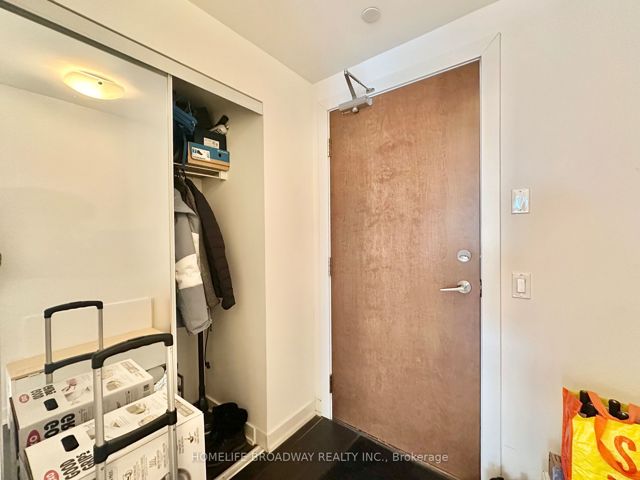1608 - 2200 Lake Shore Blvd W