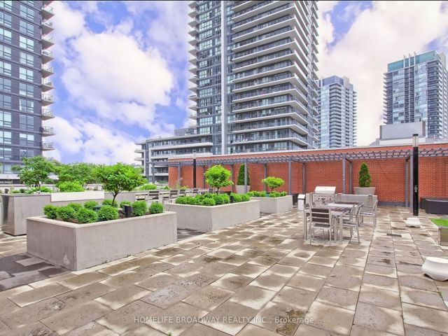 1608 - 2200 Lake Shore Blvd W