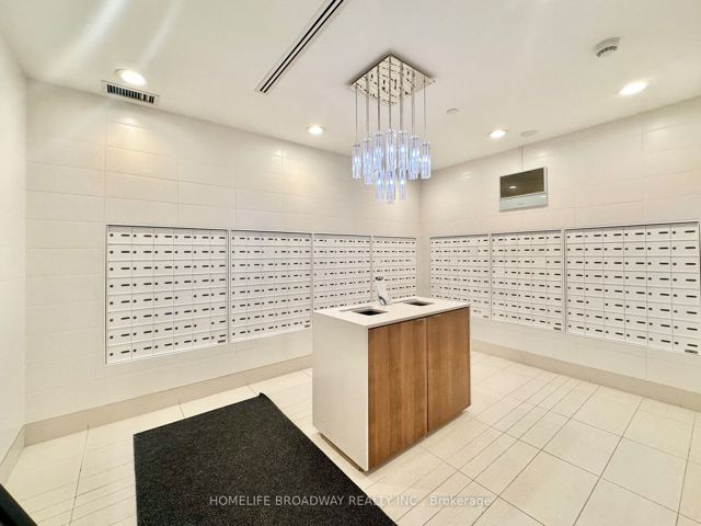 1608 - 2200 Lake Shore Blvd W
