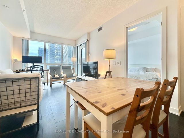 1608 - 2200 Lake Shore Blvd W