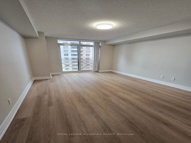 1610 - 5229 Dundas St W