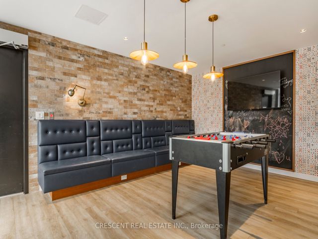 523 - 2300 St Clair Ave W