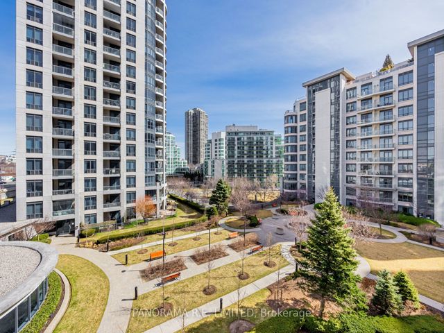 402 - 2087 Lake Shore Blvd W