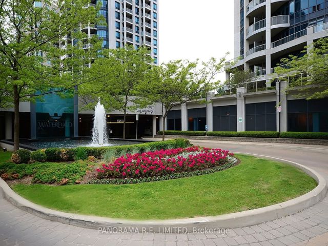 402 - 2087 Lake Shore Blvd W