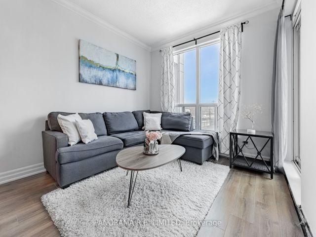402 - 2087 Lake Shore Blvd W