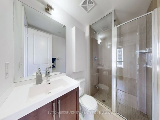 2224 - 2 Eva Rd