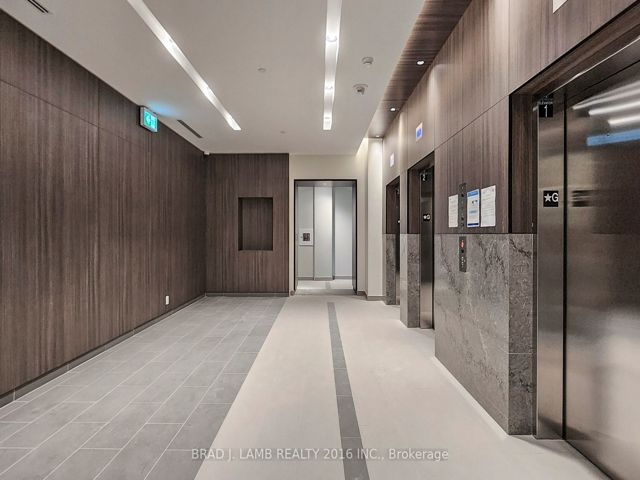 411 - 1787 St. Clair Ave W