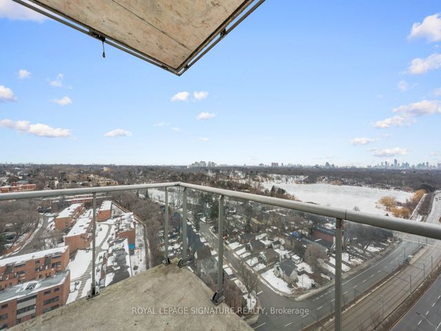 1805 - 15 Windermere Ave
