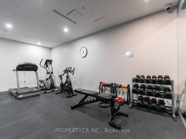 212 - 38 Howard Park Ave