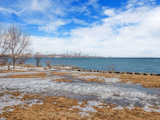 1209 - 58 Marine Parade Dr
