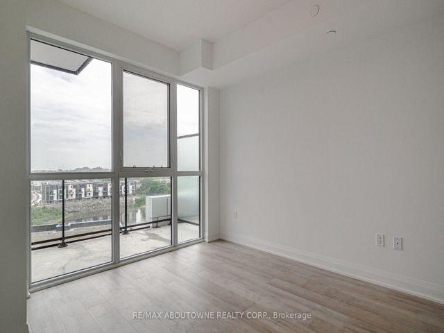 814 - 50 George Butchart Dr