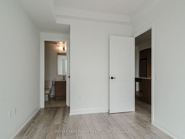 814 - 50 George Butchart Dr