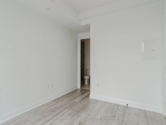 814 - 50 George Butchart Dr
