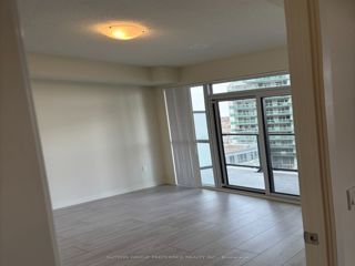912 - 38 Annie Craig Dr