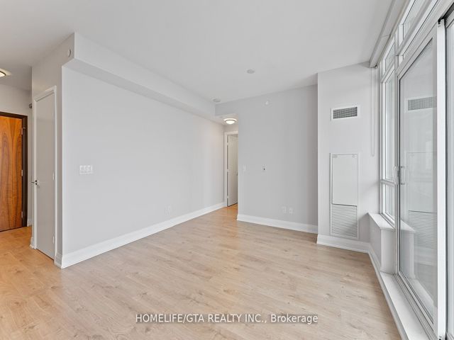 3208 - 36 Park Lawn Rd