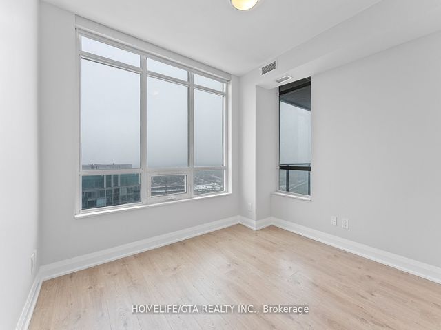 3208 - 36 Park Lawn Rd