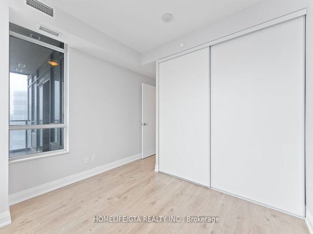 3208 - 36 Park Lawn Rd