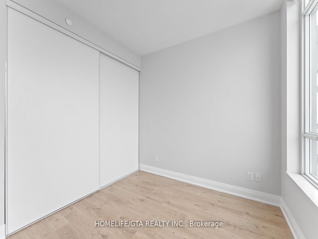 3208 - 36 Park Lawn Rd