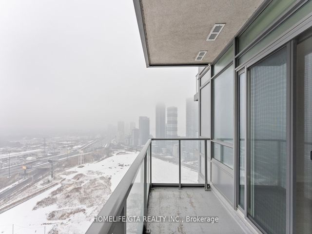 3208 - 36 Park Lawn Rd