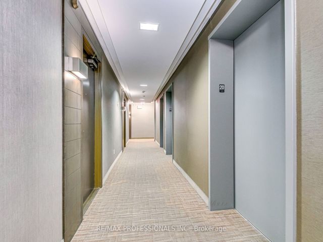 2001 - 215 Sherway Gardens Rd