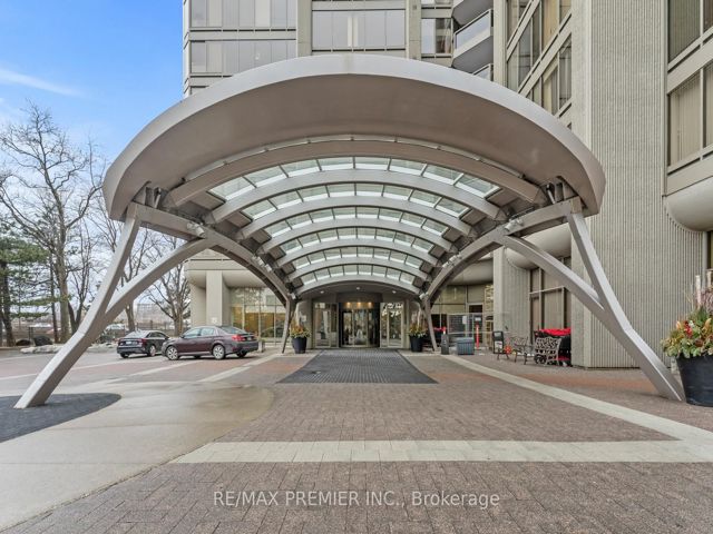 2103 - 2045 Lake Shore Blvd W