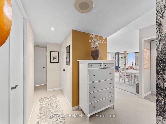 2103 - 2045 Lake Shore Blvd W