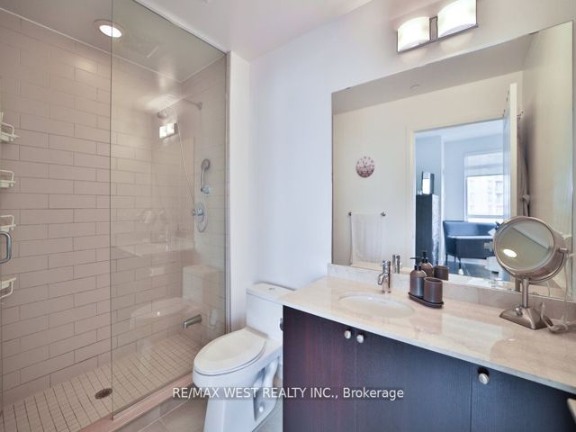 808 - 25 Fontenay Crt