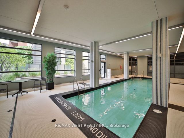 808 - 25 Fontenay Crt