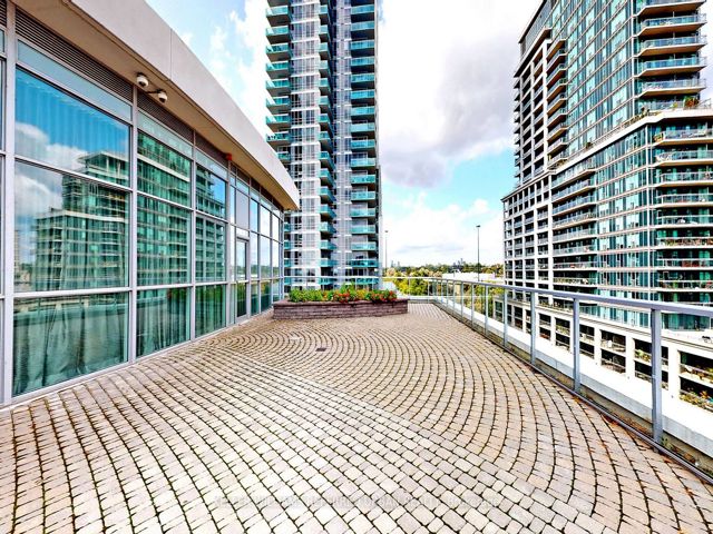203 - 80 Marine Parade Dr