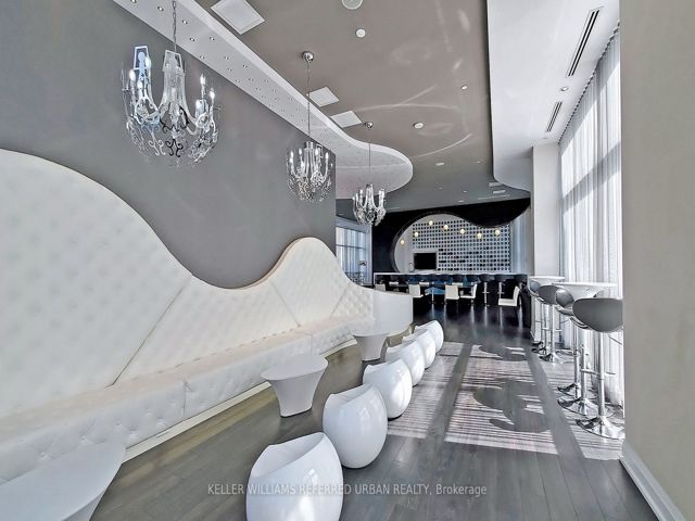203 - 80 Marine Parade Dr
