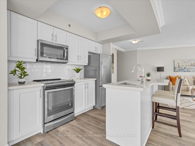 1706 - 3 Marine Parade Dr