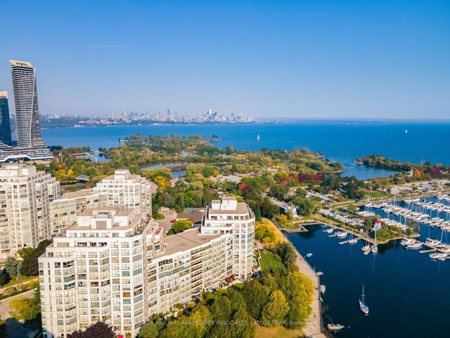 1706 - 3 Marine Parade Dr