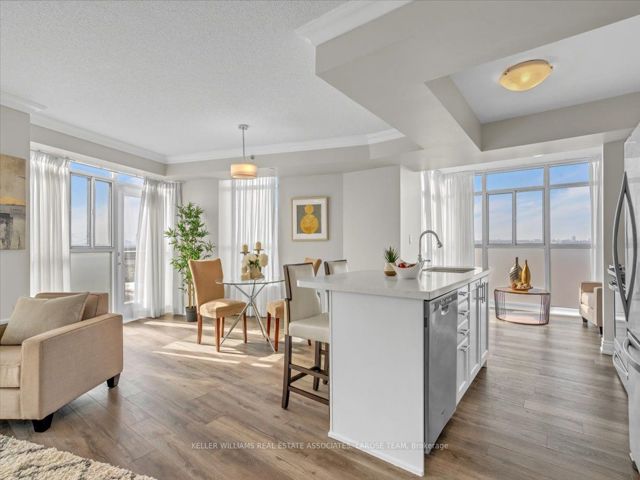1706 - 3 Marine Parade Dr
