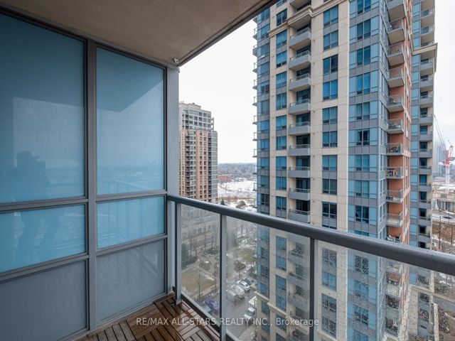1233 - 35 Viking Lane