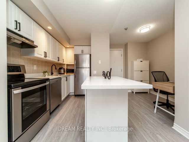 907 - 5229 Dundas St W
