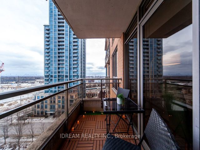 907 - 5229 Dundas St W