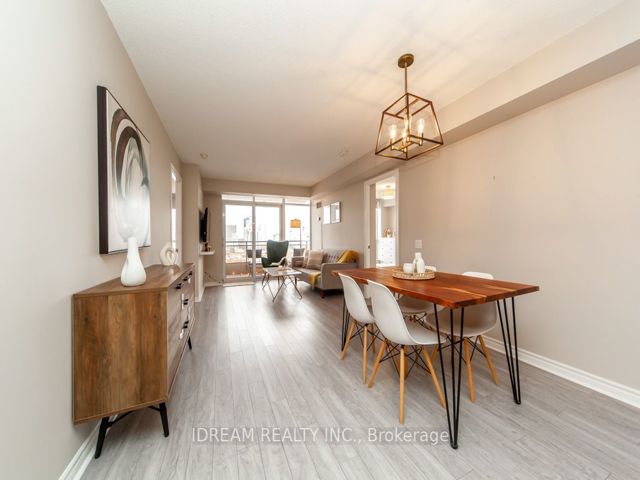 907 - 5229 Dundas St W