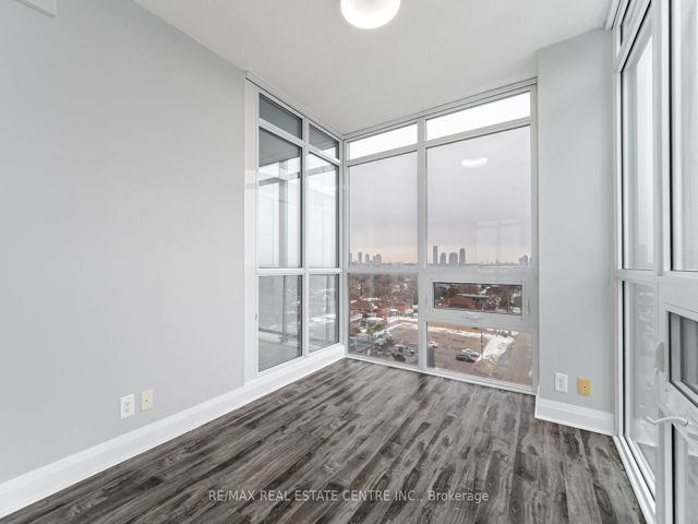 810 - 1185 The Queensway Ave