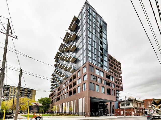 924 - 270 Dufferin St