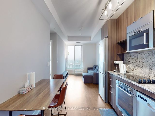 3210 - 7 Mabelle Ave