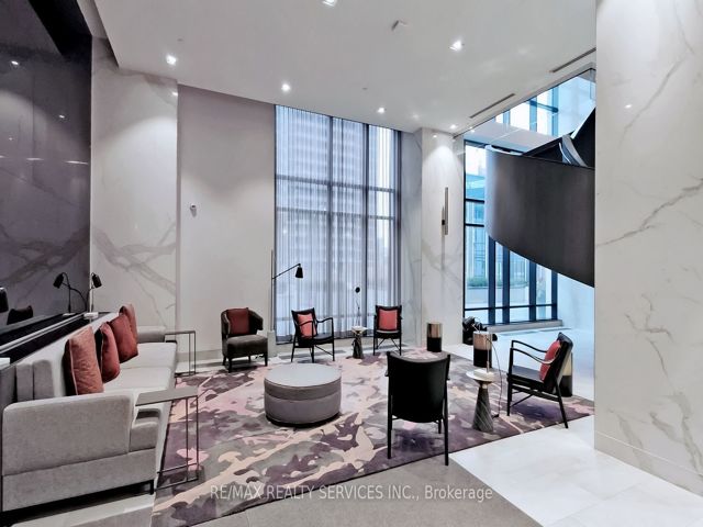 3210 - 7 Mabelle Ave