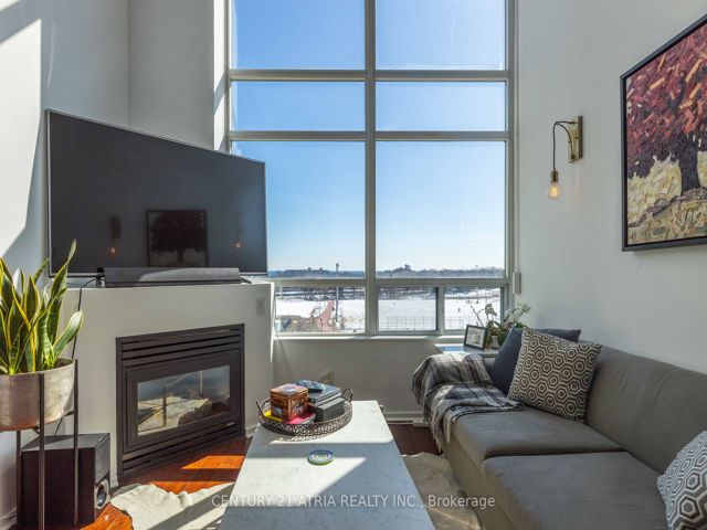 401 - 200 Manitoba St