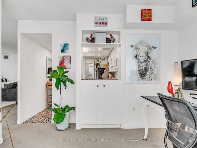 901 - 1320 Islington Ave