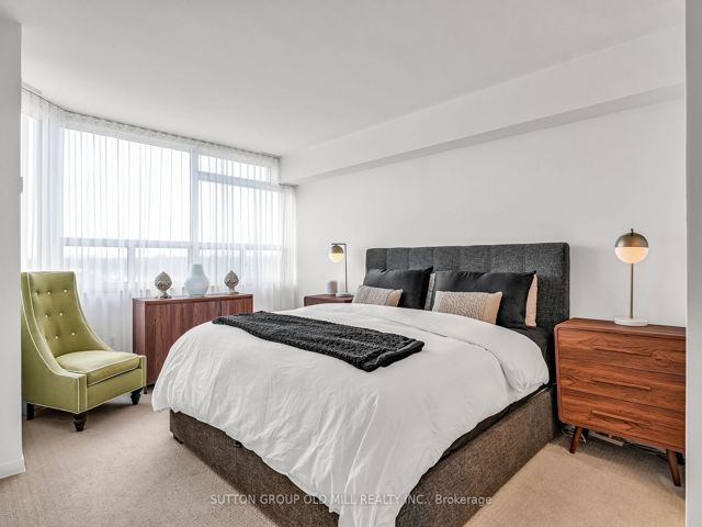 901 - 1320 Islington Ave