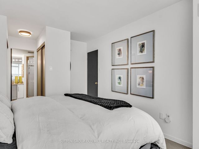 901 - 1320 Islington Ave