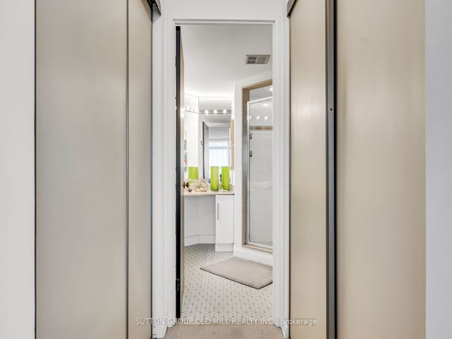 901 - 1320 Islington Ave
