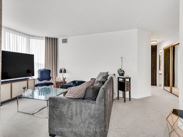 901 - 1320 Islington Ave