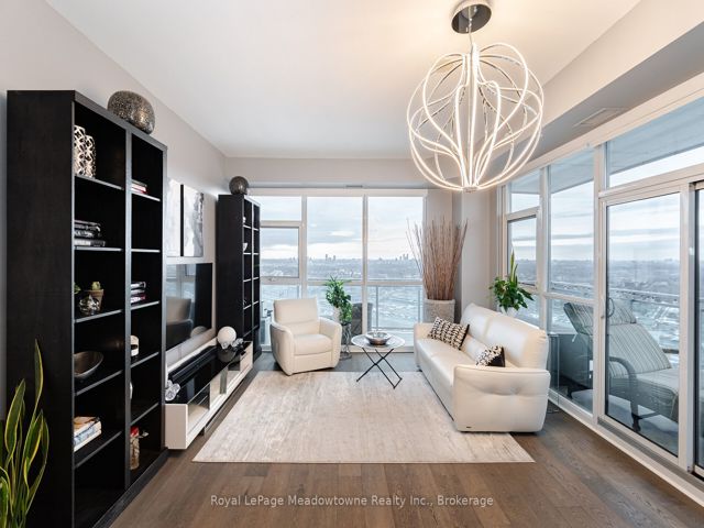 3504 - 33 Shore Breeze Dr