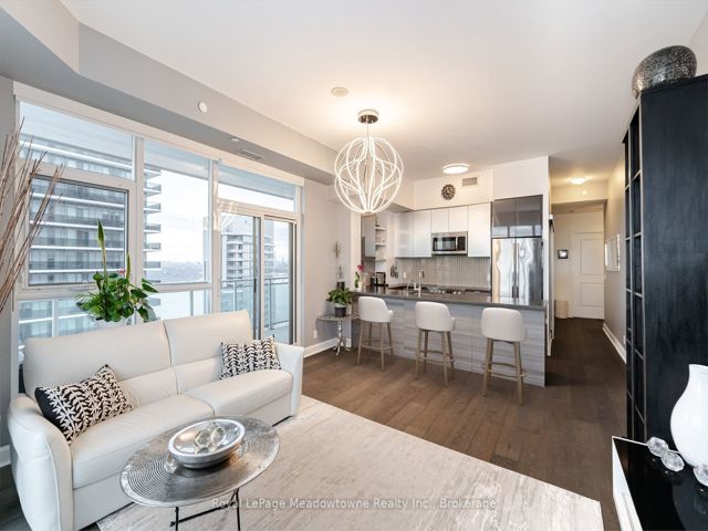 3504 - 33 Shore Breeze Dr
