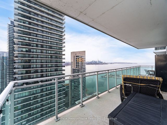 3504 - 33 Shore Breeze Dr